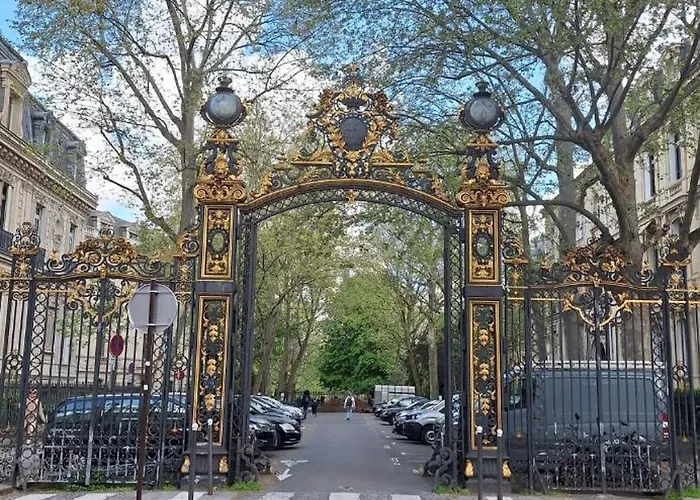 Triplex, Parc Monceau