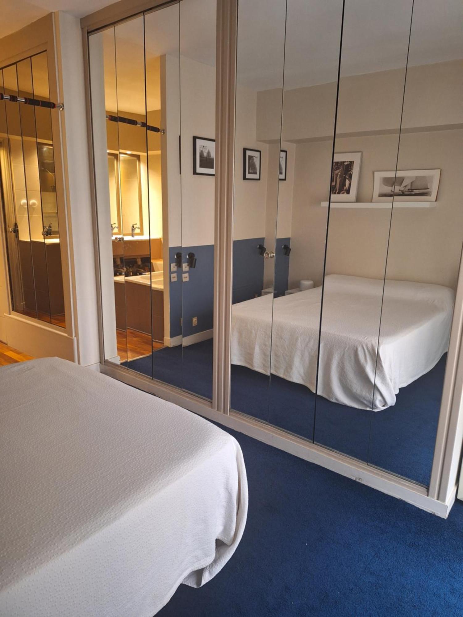 Appartement Triplex, Parc Monceau Parijs